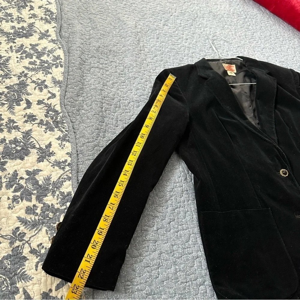 Dillard’s 900 West elevate your